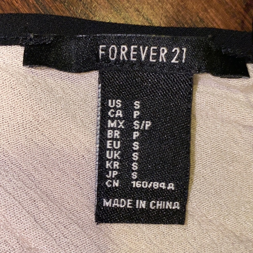 Forever 21 black embroidered tank top cream white shirt sleeveless size: Small - Picture 4 of 6